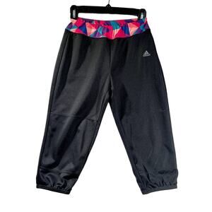 adidas Cropped Capri Leggings AeroReady Large Rear Pocket Elastic Cuff & Waist